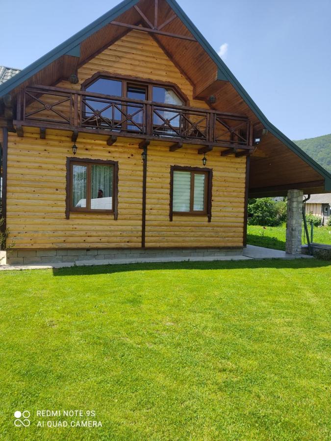 Садиба Федорчуків Гірська Хатина 1 Sheshory Exteriör bild